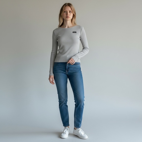 Miu Miu Gray Slim-Fit Long Sleeve Top It36 - Picture 2 of 5